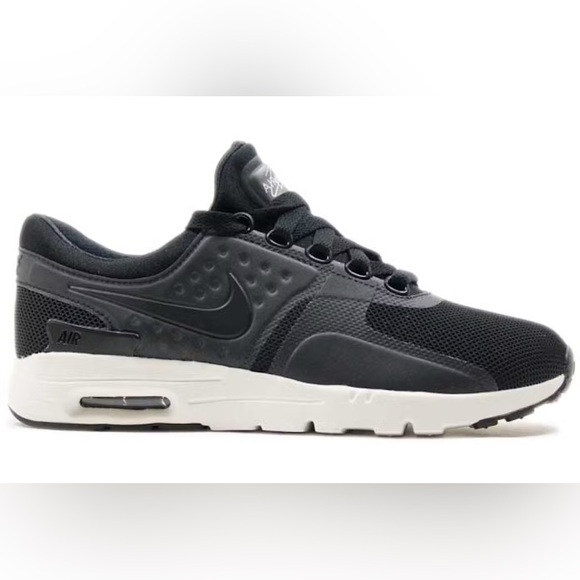 Nike Air Max Zero Black and White Sneakers with Modern Air Max Design - Picture 1 of 7